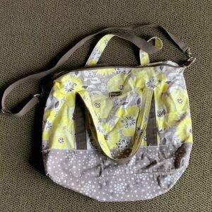 Thirty-One huge Yellow and Gray Floral Tote Bag